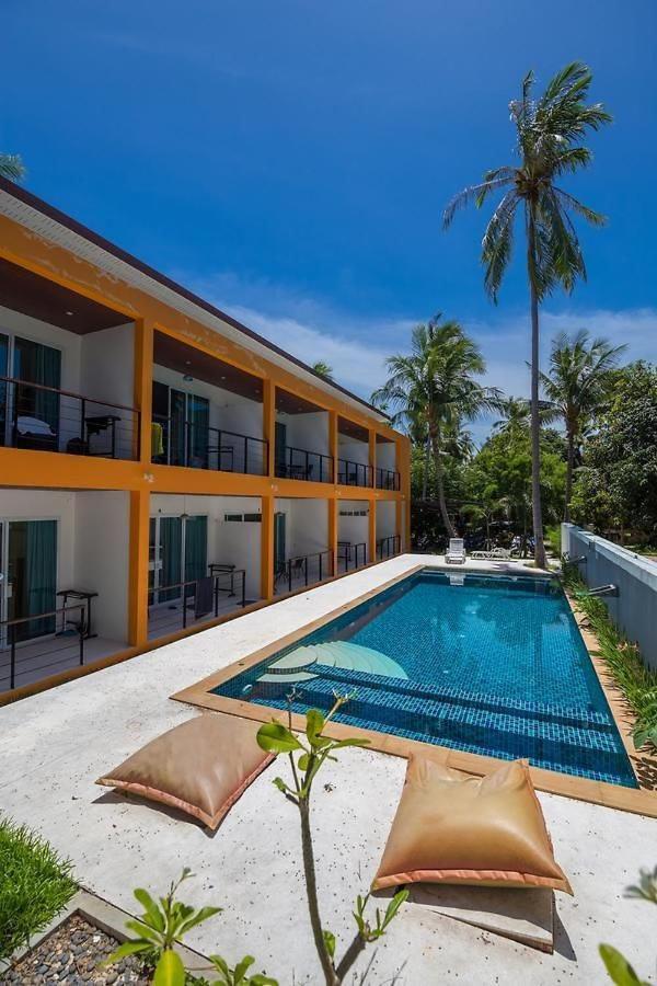 Appartement Coastal Oasis - Poolside Retreat